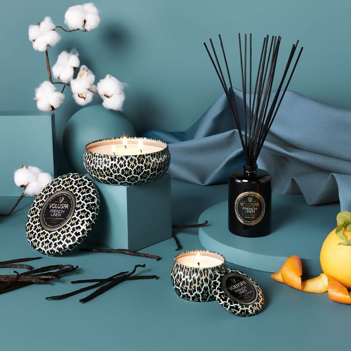 Vela perfumada Maison Noir 3-wick Tin 40 horas, French Linen Voluspa