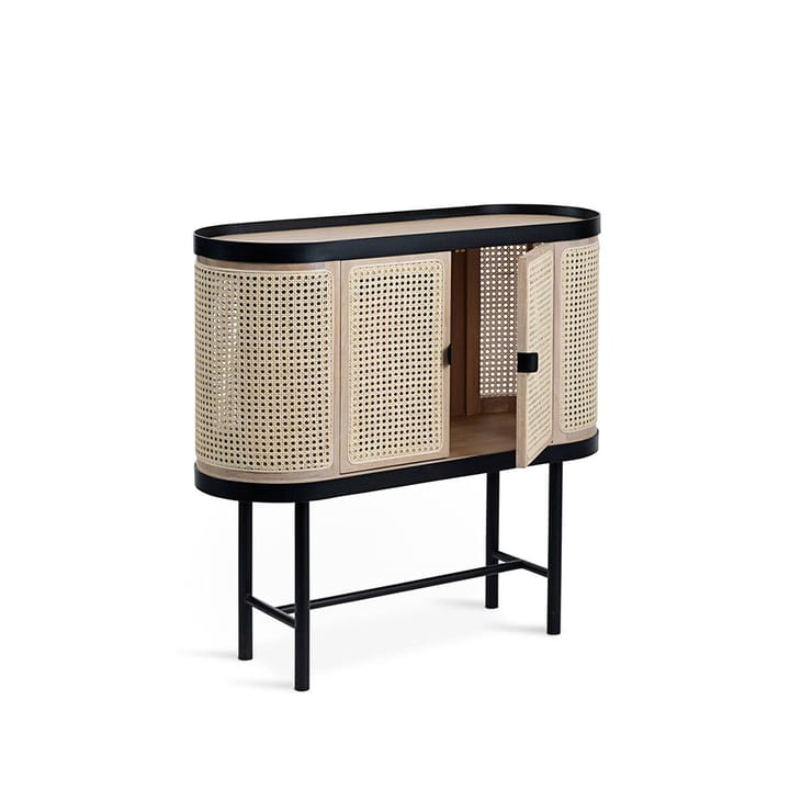 Mueble bar Be My Guest, Ratán, roble aceitado blanco, base de acero en color negro Warm Nordic