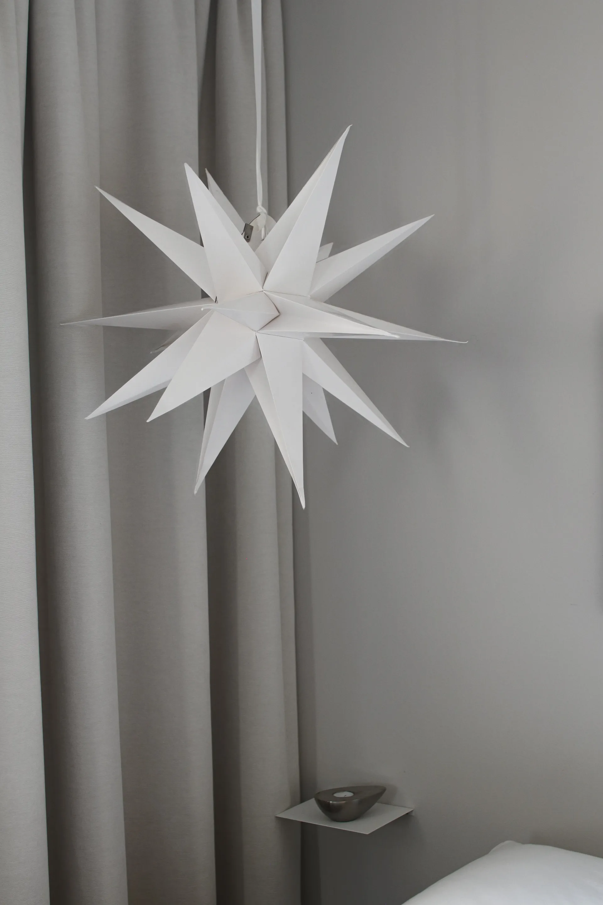 Estrella de Navidad Sputnik Ø60 cm, blanco Watt & Veke