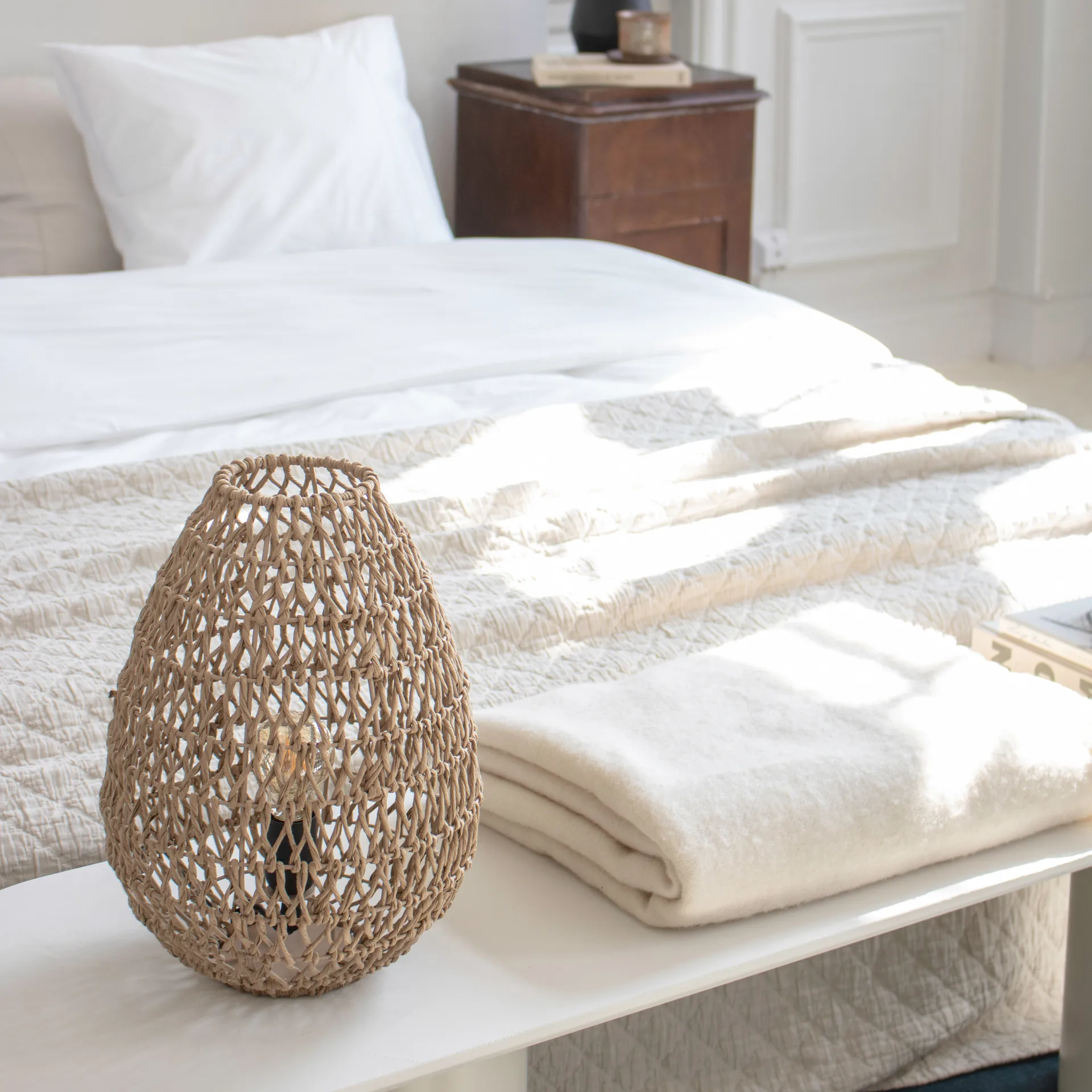 Lámpara de mesa Buster Ø27 cm, natural Watt & Veke