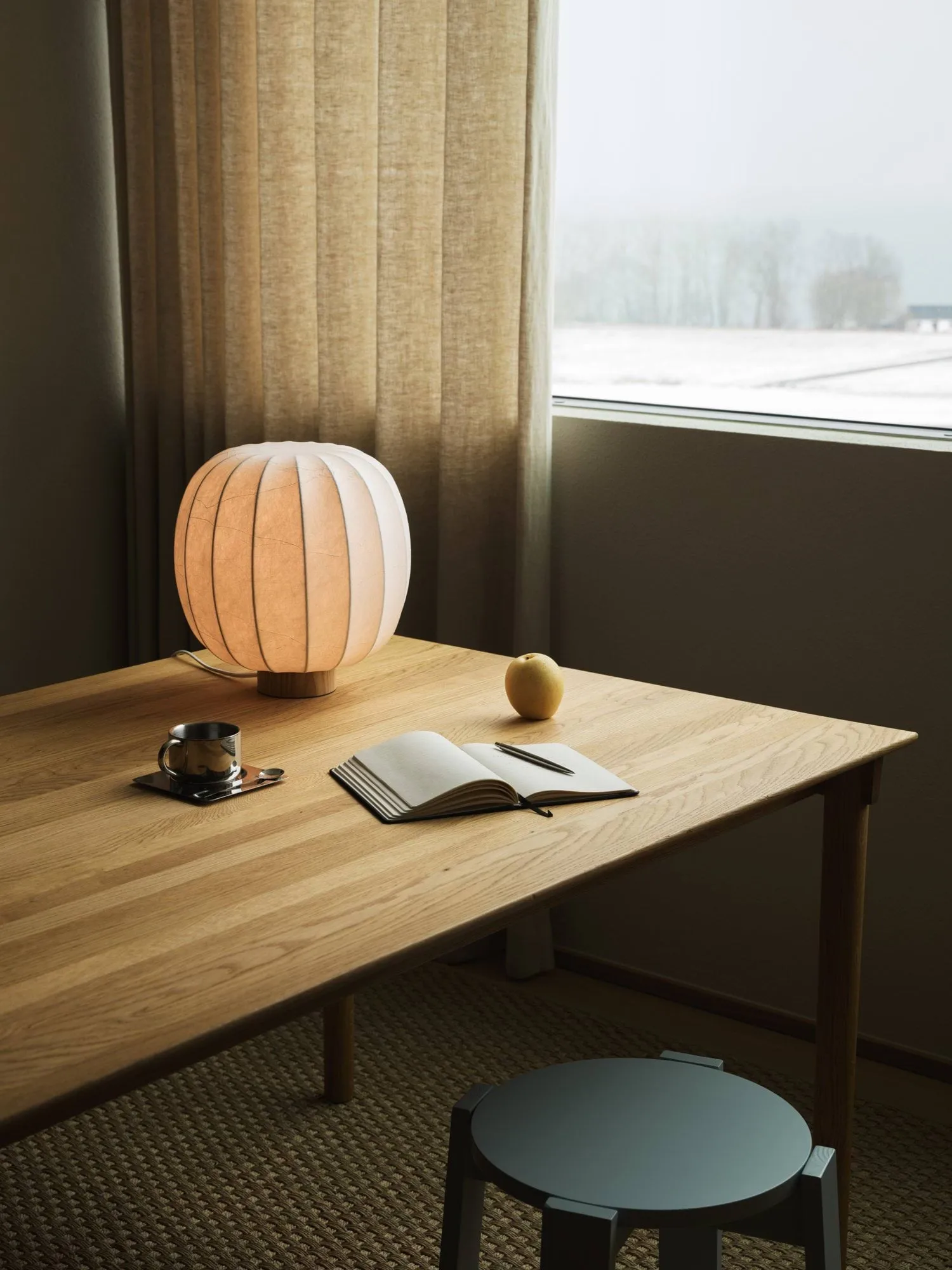 Lámpara de mesa Lunari, White-Natural ash, Ø30x32 cm Watt & Veke