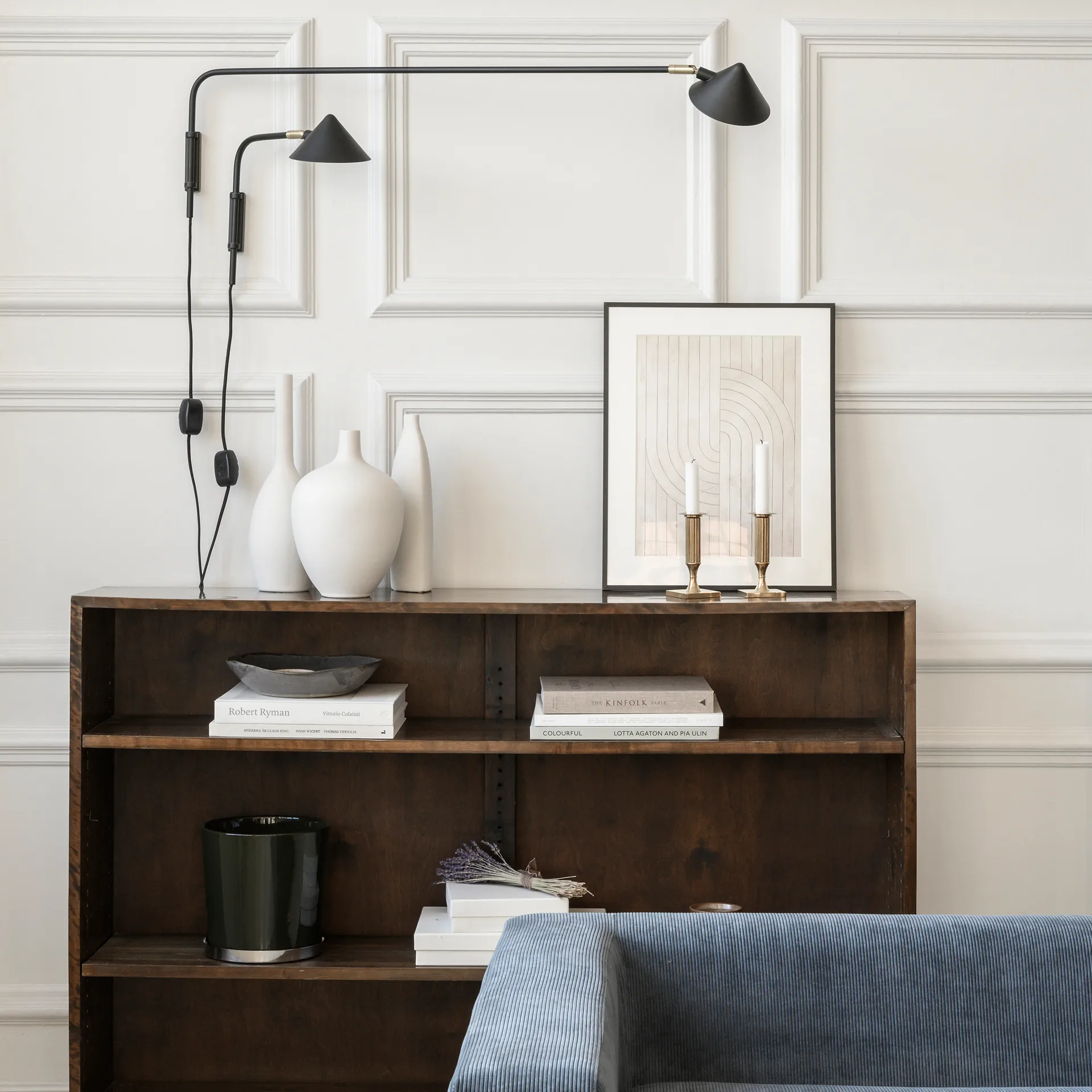 Lámpara de pared Kelly brazo corto, negro-oro Watt & Veke