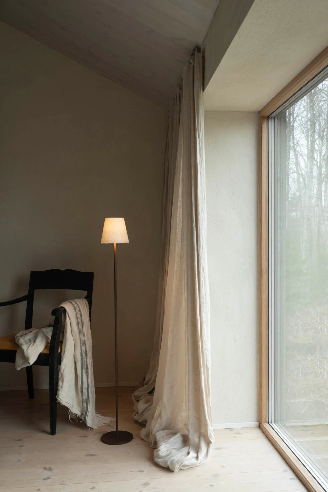 Lámpara de pie portátil Tyra Ø14 cm, Coffee Watt & Veke