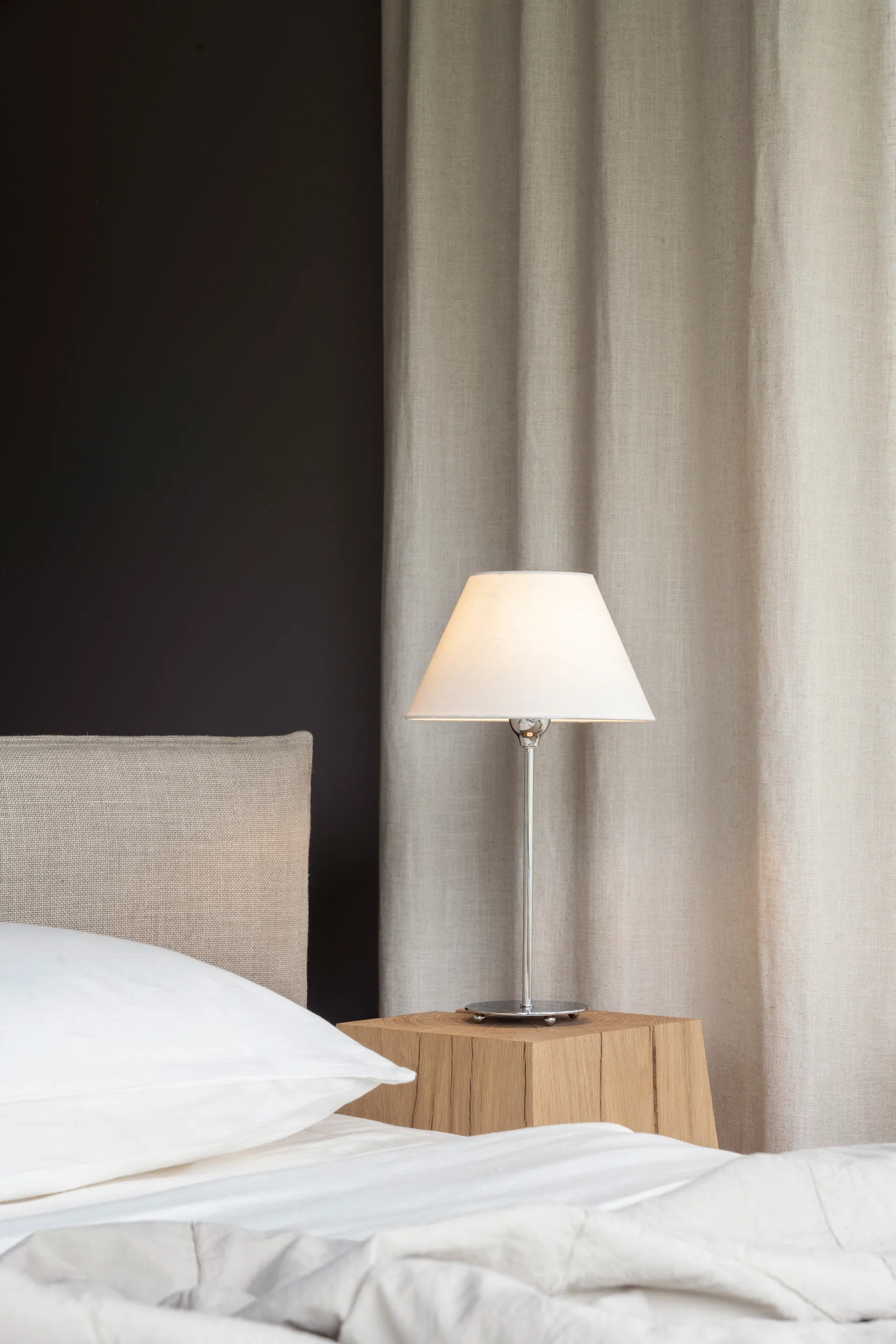 Pie de lámpara de mesa Line 35, Silver Watt & Veke