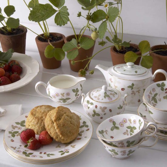 Taza de té y platillo Wild Strawberry - multi - Wedgwood
