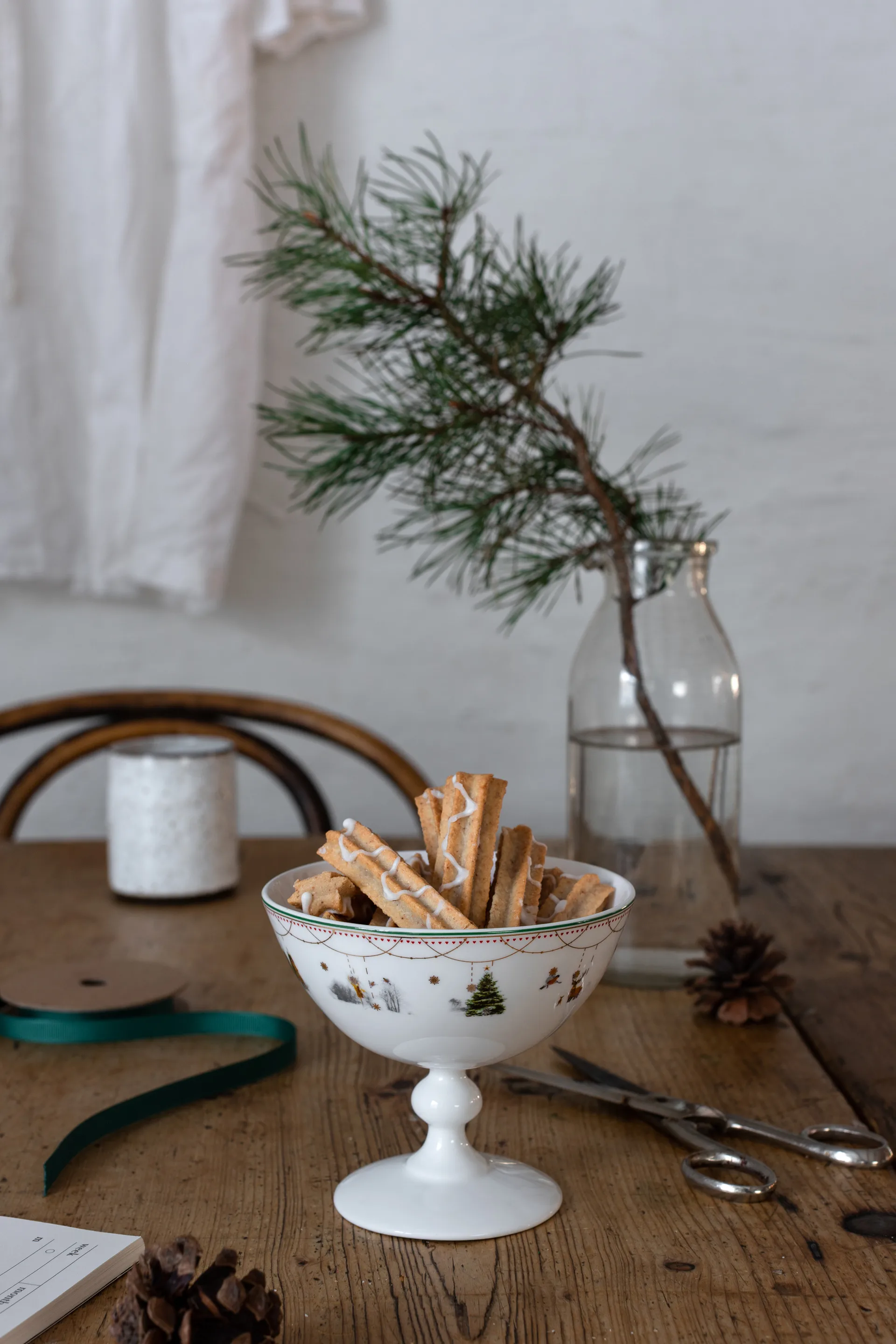 Bol con pie Julemorgen Story, Ø13 cm Wik & Walsøe