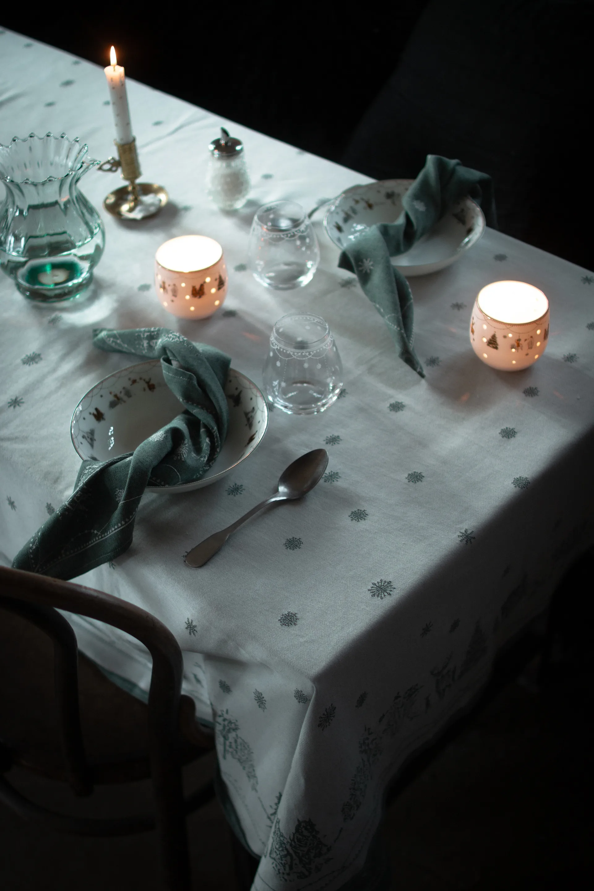 Mantel Julemorgen, Blanco-verde, 140x240 cm Wik & Walsøe