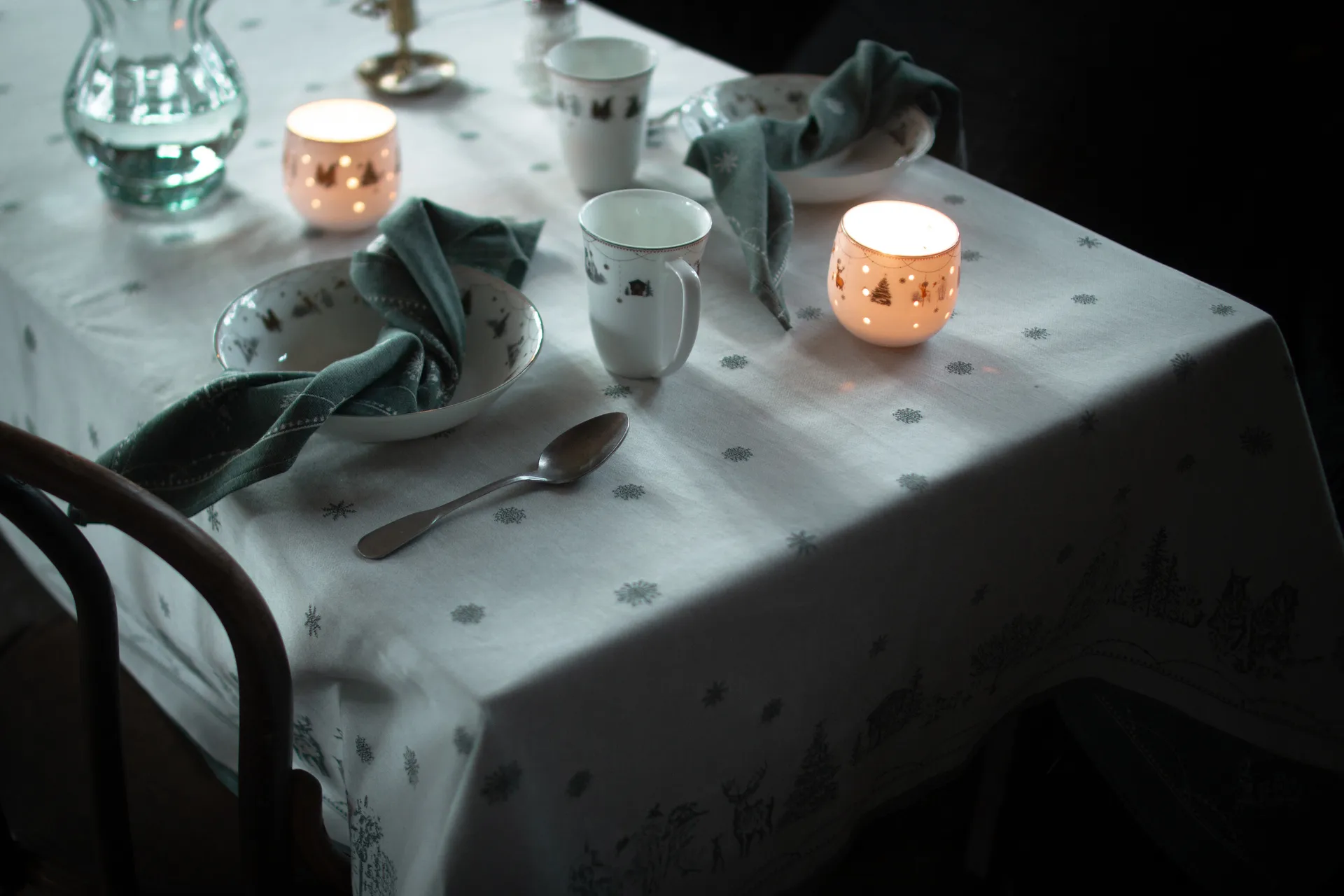 Mantel Julemorgen, Blanco-verde, 140x300 cm Wik & Walsøe