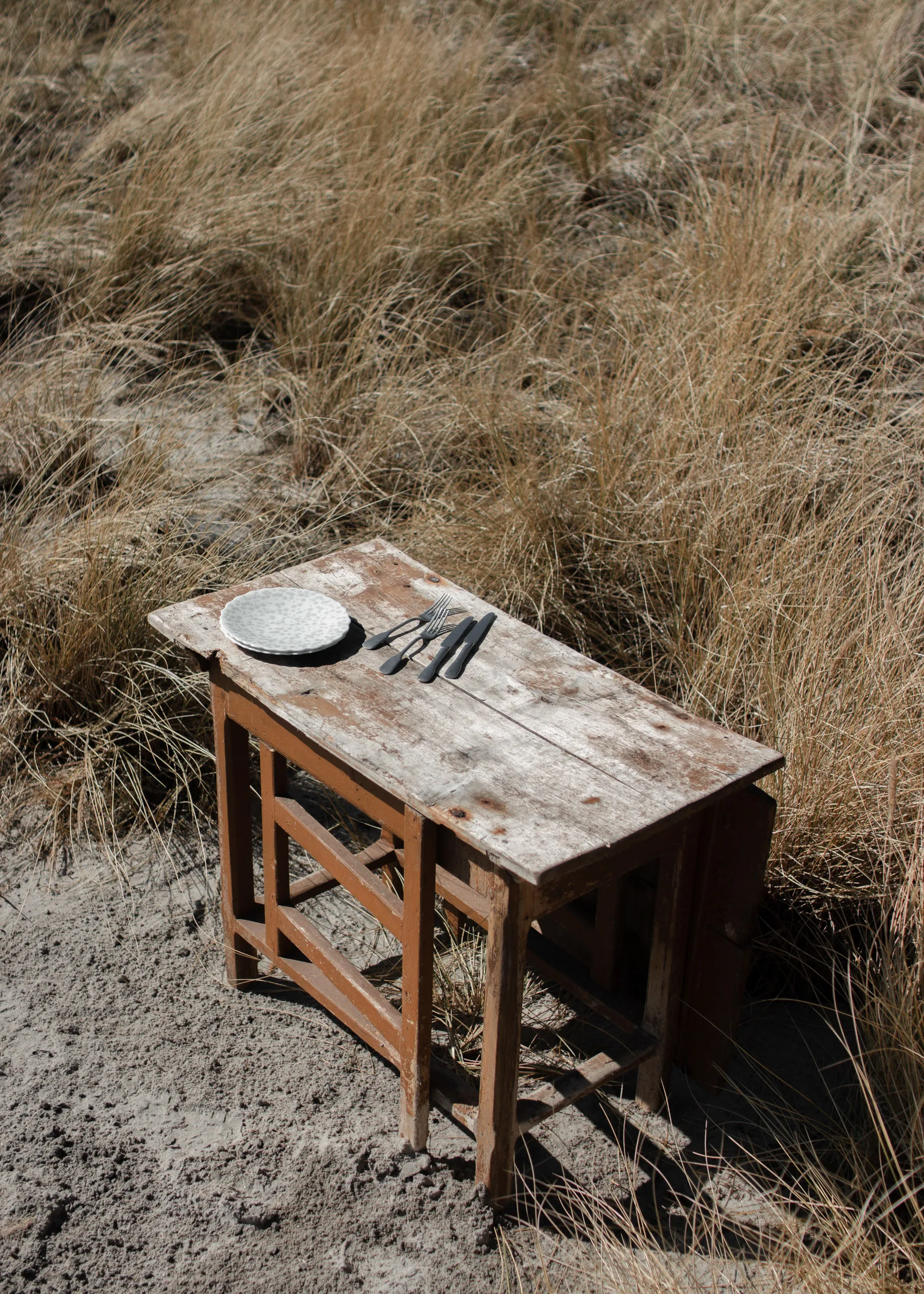 Plato Slåpeblom Ø21 cm, gris Wik & Walsøe