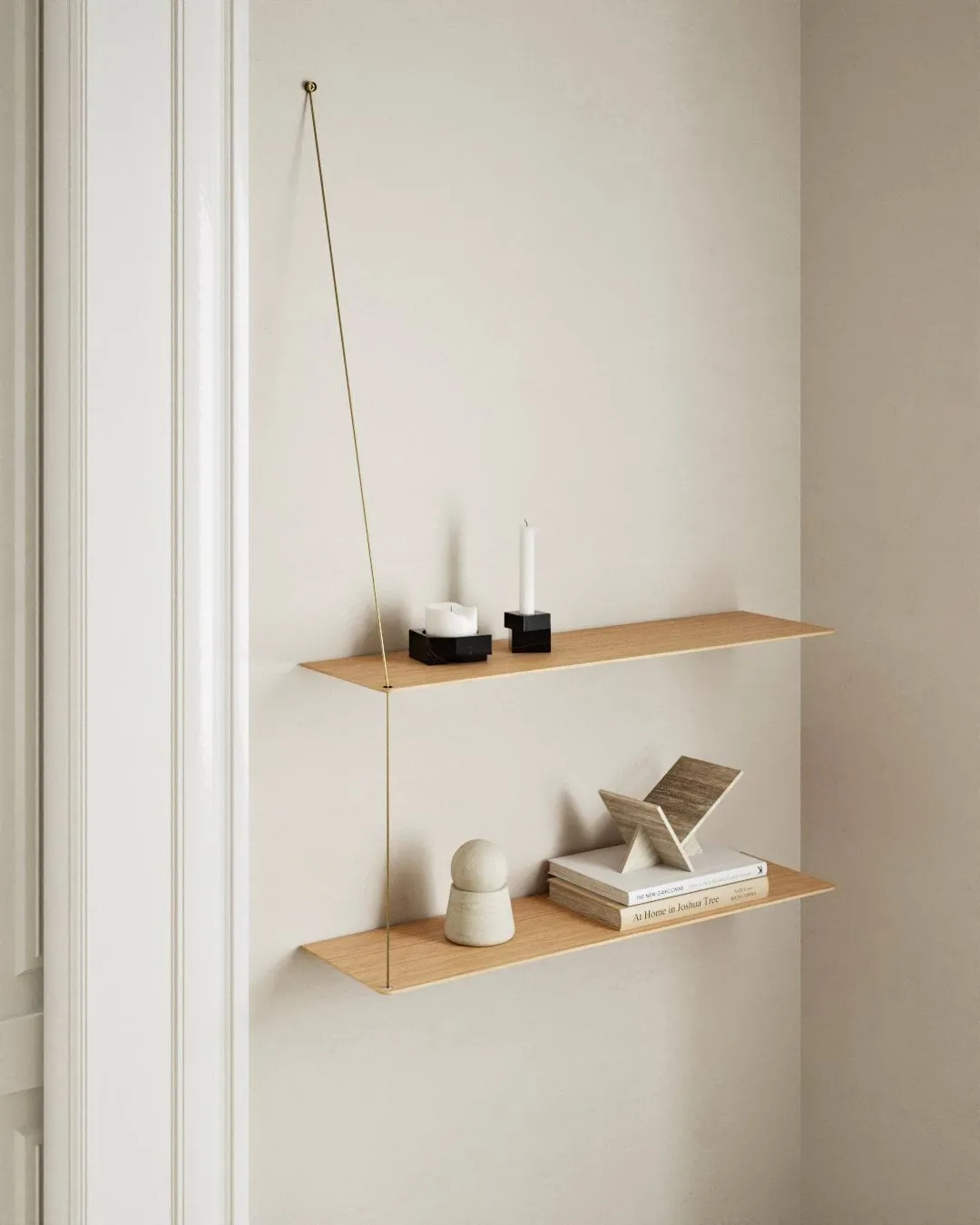 Estantería Stedge, Roble blanqueado-latón, 60 cm, 2 estantes Woud