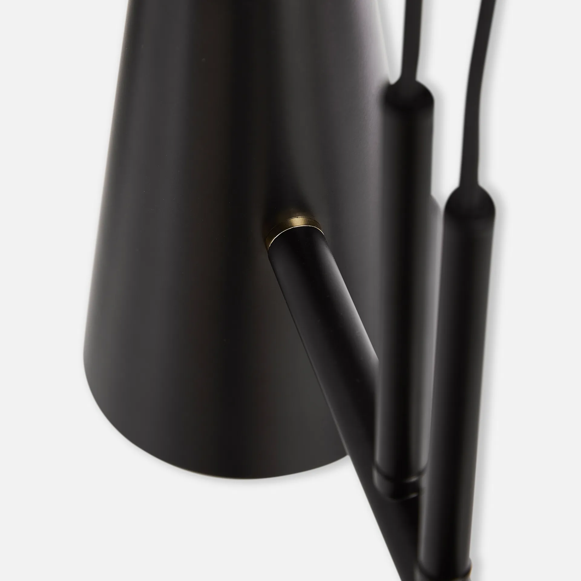 Lámpara colgante Cono 2 pantallas, negro Woud