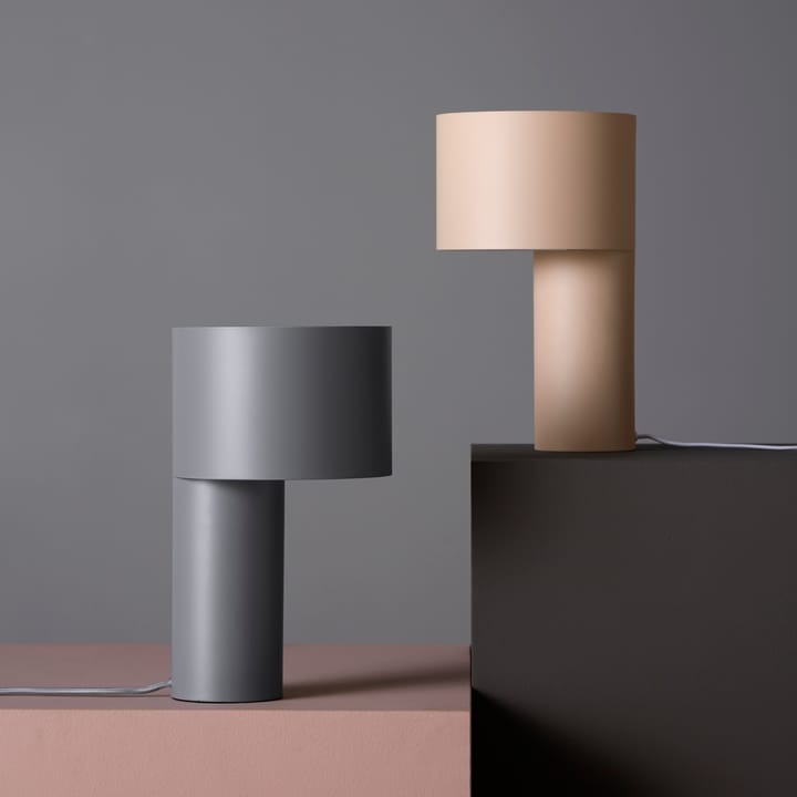 Lámpara de mesa Tangent, gris Woud