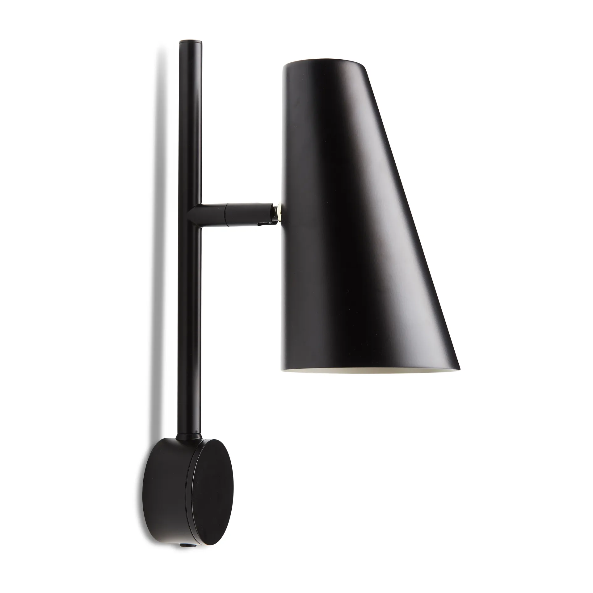 Lámpara de pared Cono, negro Woud