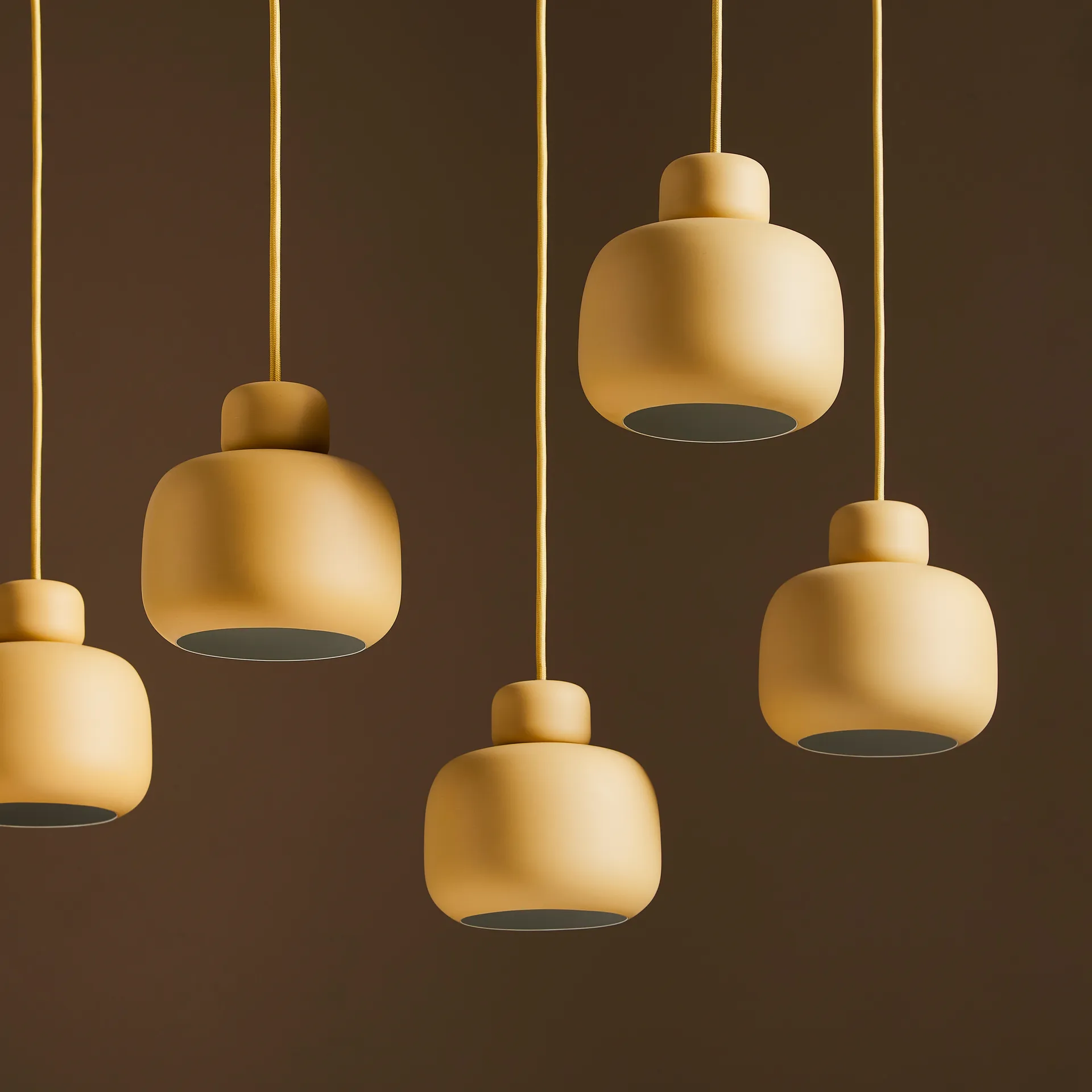 Lámpara de techo Stone S, amarillo mostaza Woud