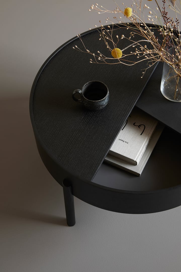 Mesa auxiliar Arc Ø89 cm, Fresno pintado negro Woud