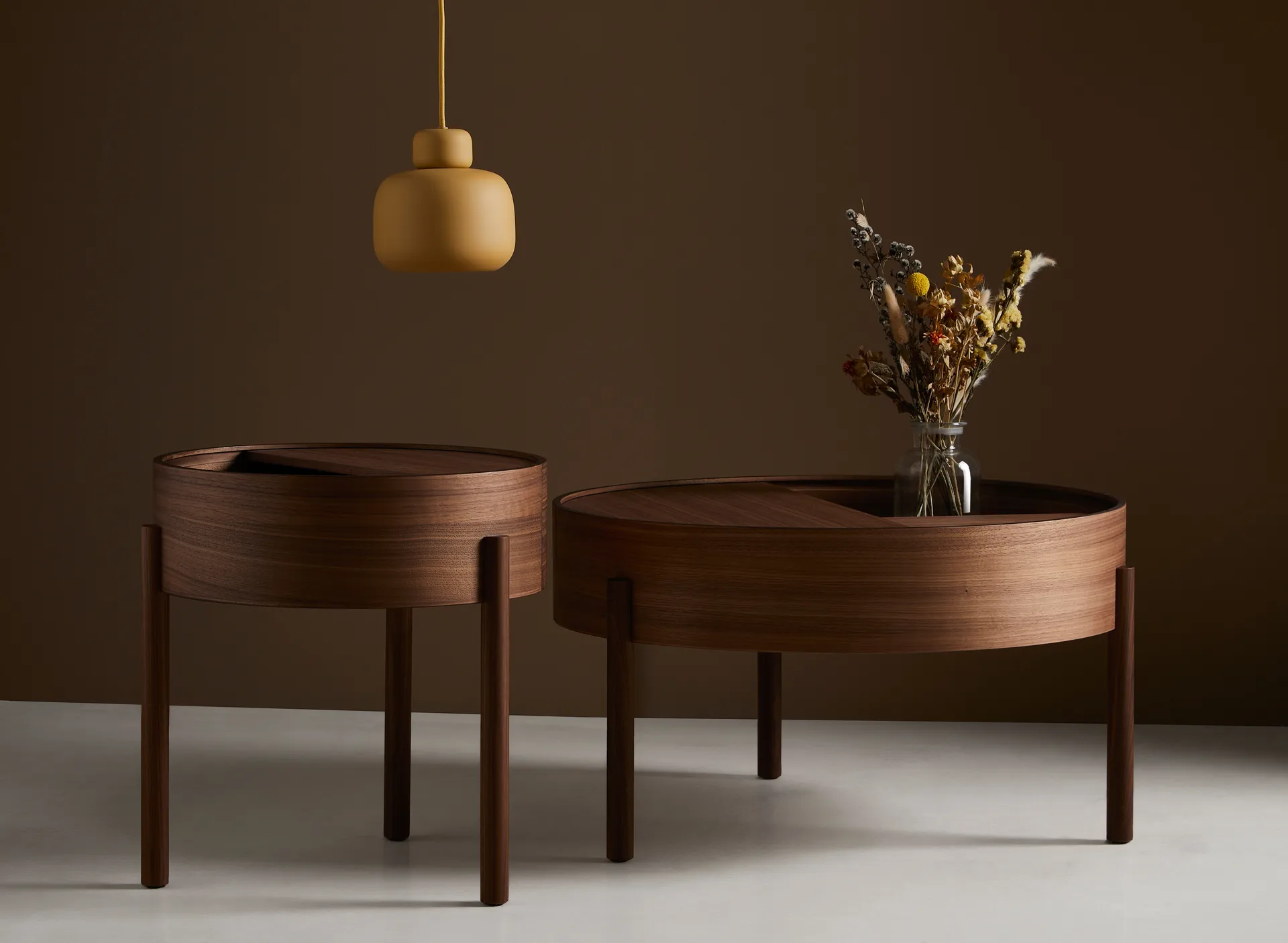 Mesa auxiliar Arc Ø89 cm, Nogal Woud