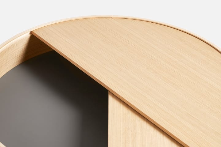 Mesa auxiliar Arc Ø89 cm, Roble pigmentado blanco Woud
