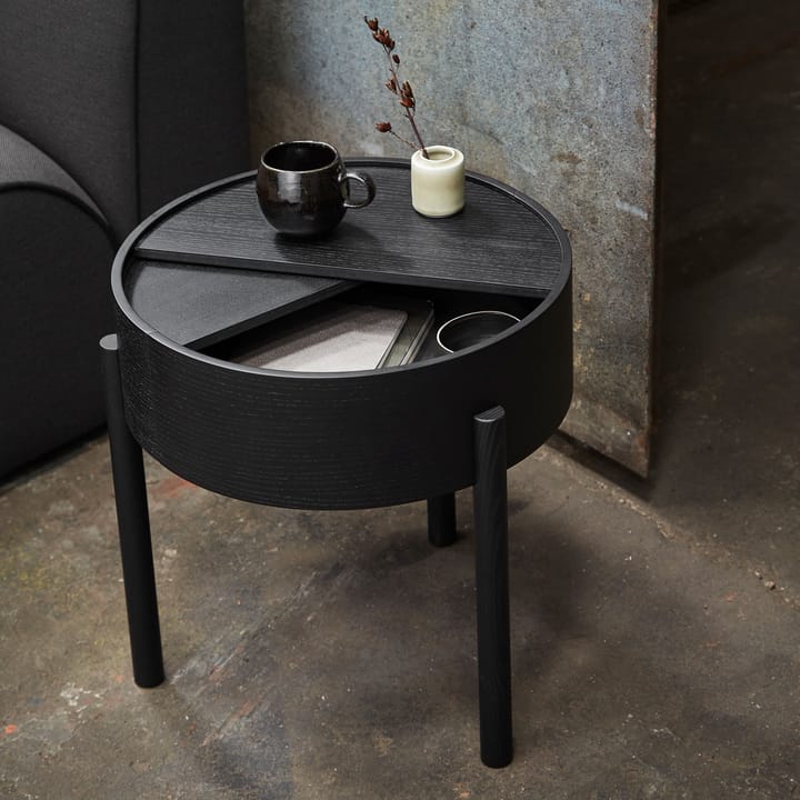 Mesa auxiliar Arc, ceniza teñida de negro ceniza Woud
