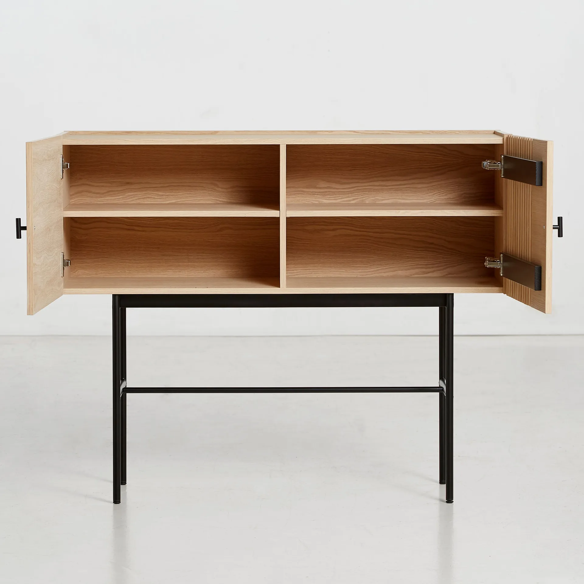 Mesa auxiliar Array, 120 cm, Roble pigmentado blanco Woud