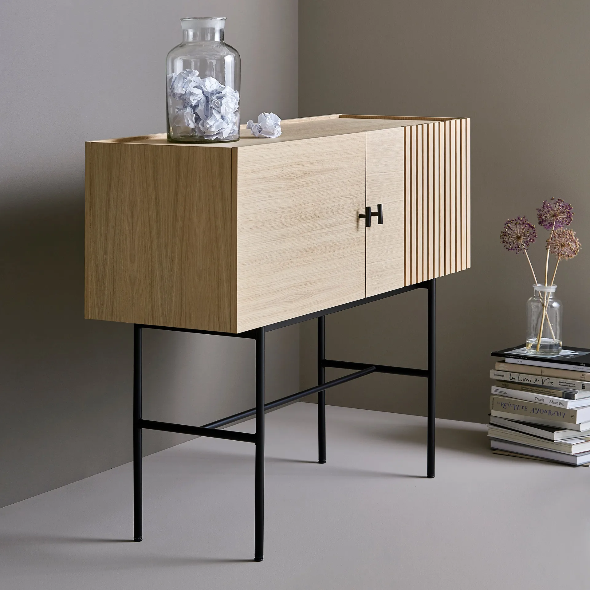 Mesa auxiliar Array, 120 cm, Roble pigmentado blanco Woud