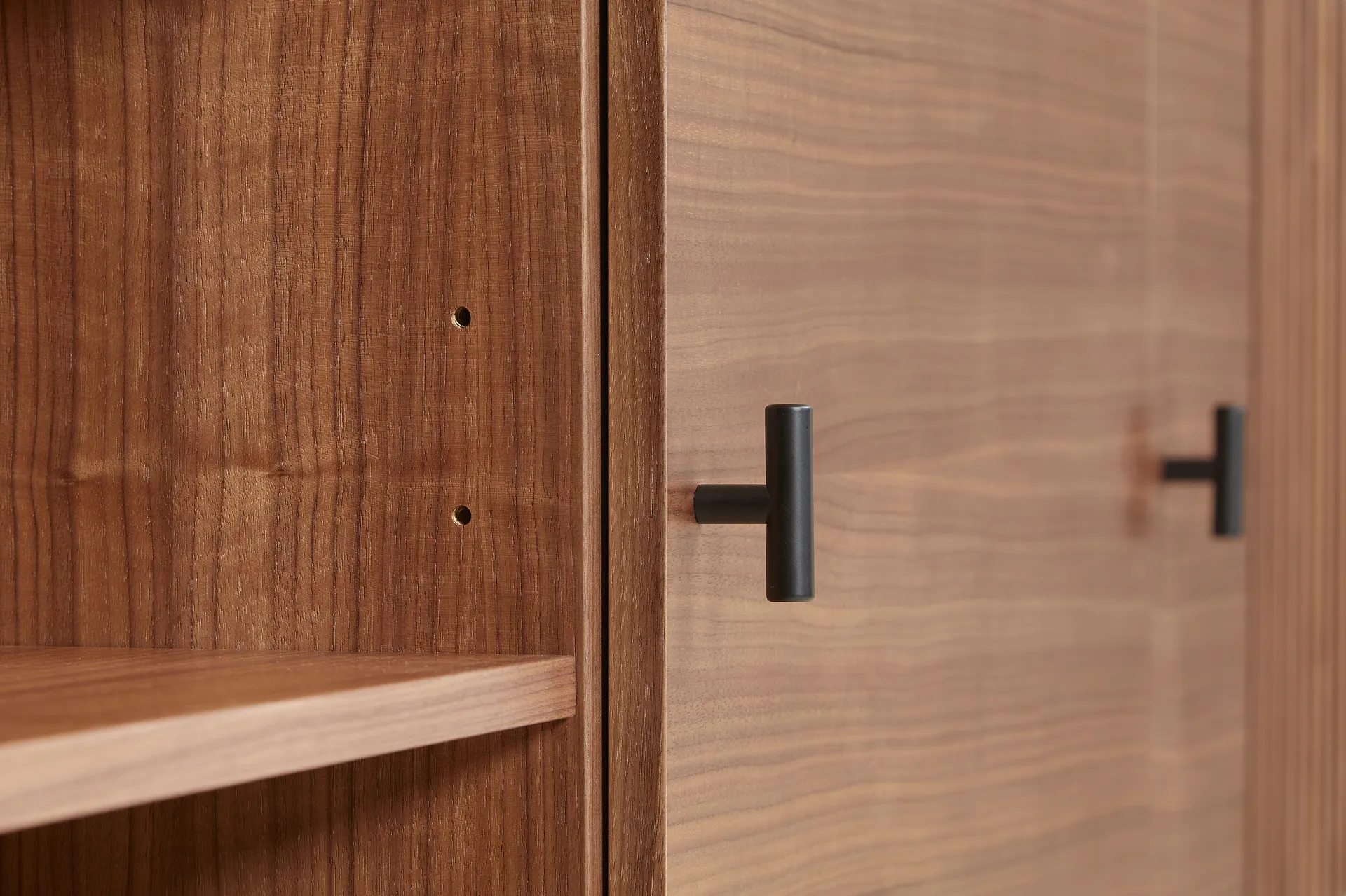 Mesa auxiliar Array, 180 cm, Nogal Woud