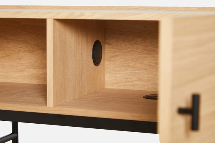 Mesa auxiliar Array baja, 150 cm, Roble pigmentado blanco Woud