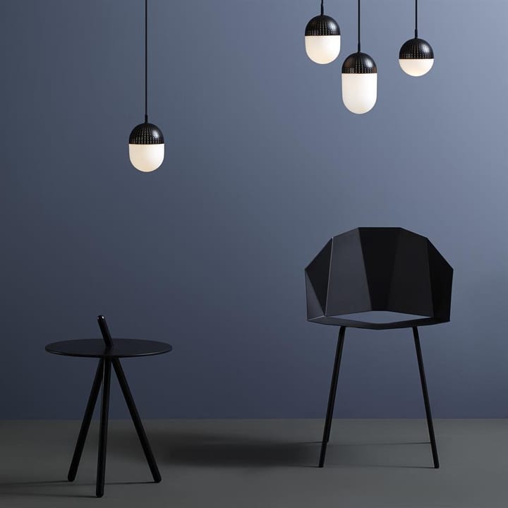 Mesa auxiliar Come Here, roble revestimiento negro Woud