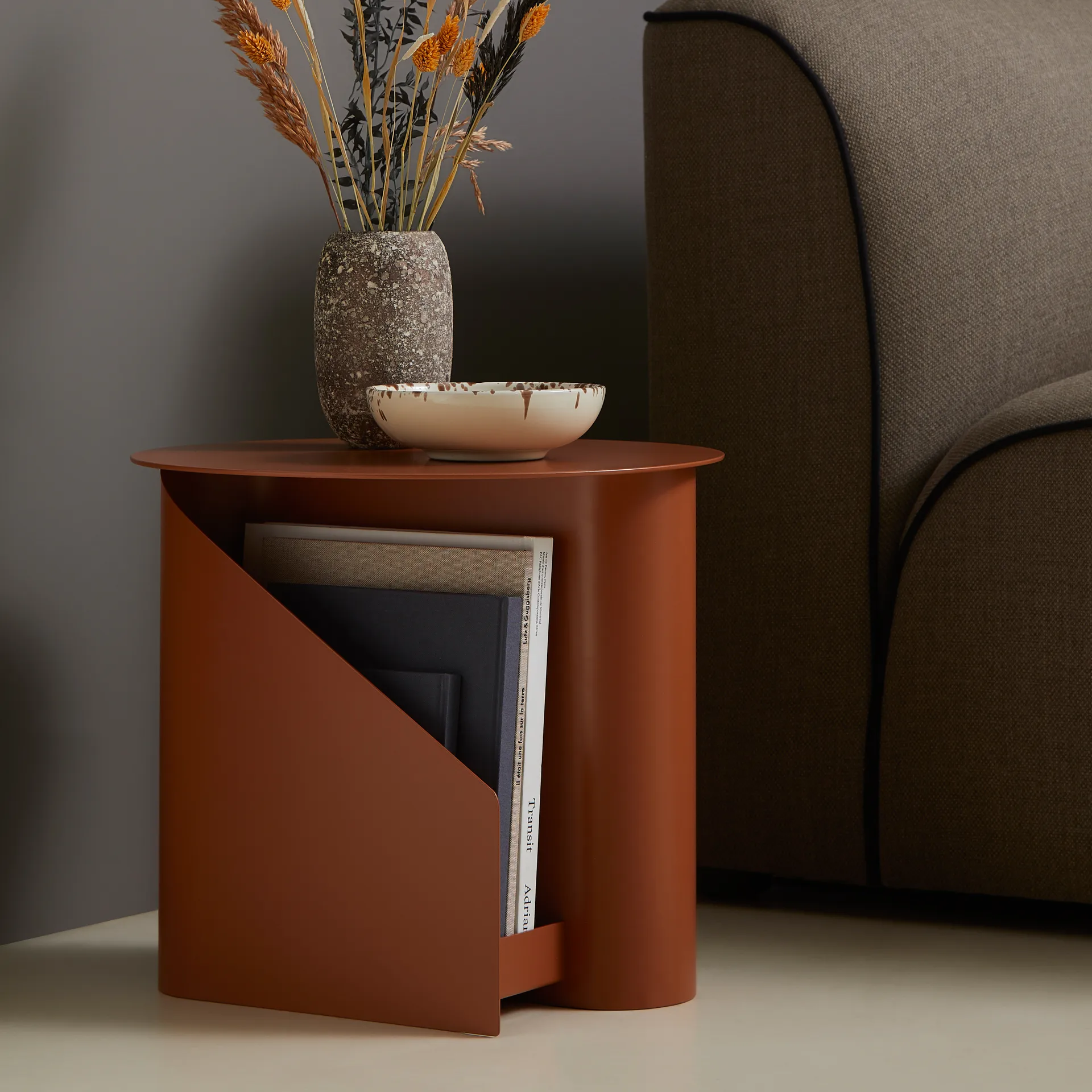Mesa auxiliar Sentrum, Burnt orange Woud