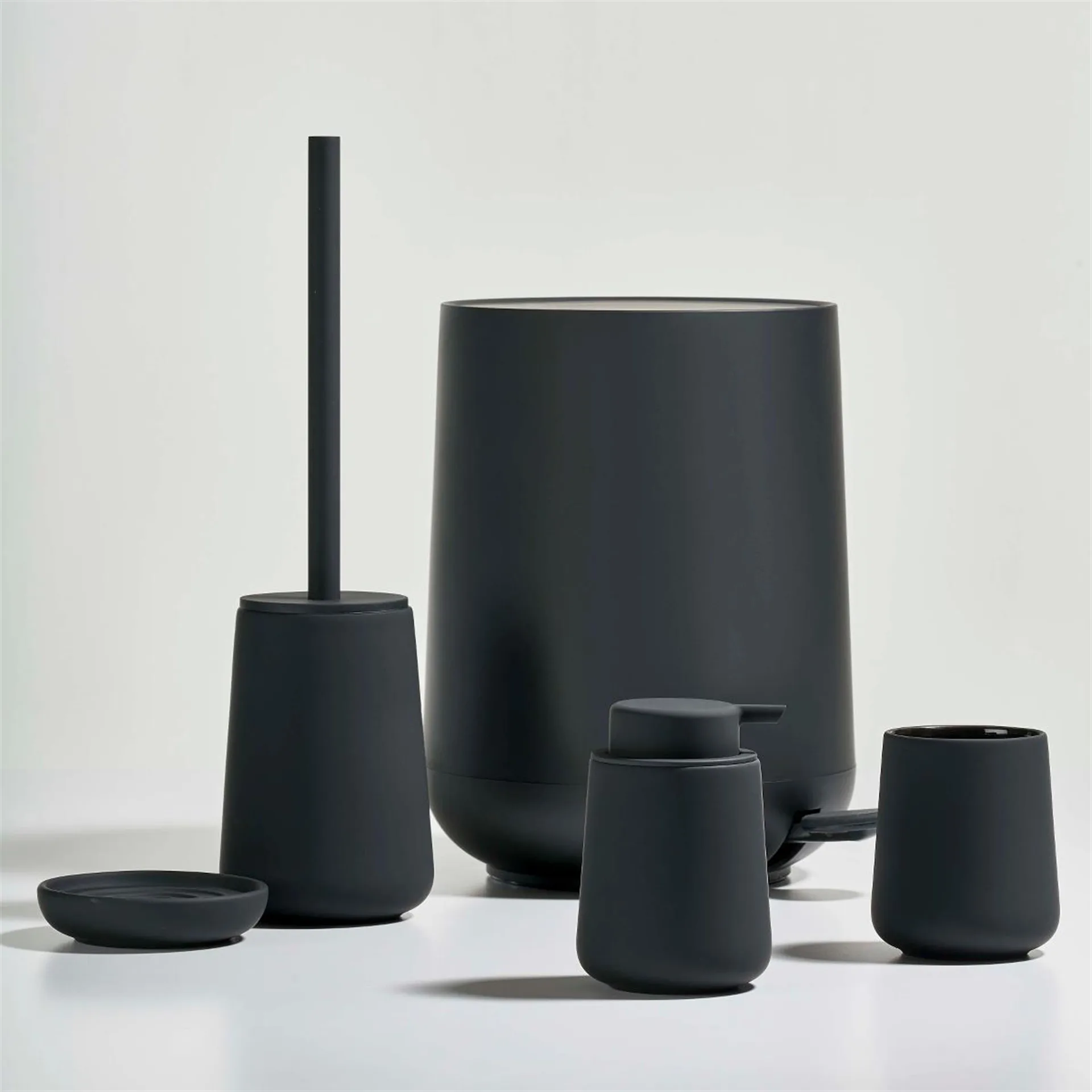 Dispensador de jabón Nova One, negro Zone Denmark