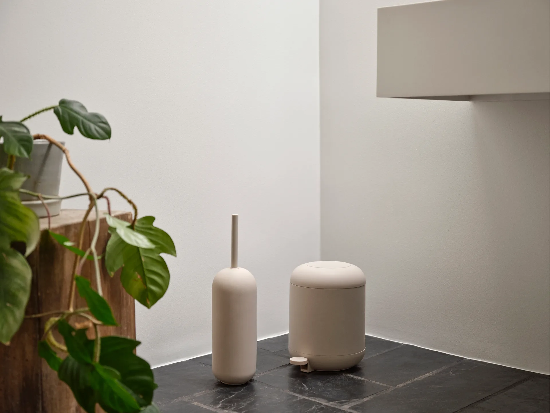 Escobilla de baño Sensu Ø11,8x41 cm, Sand Zone Denmark