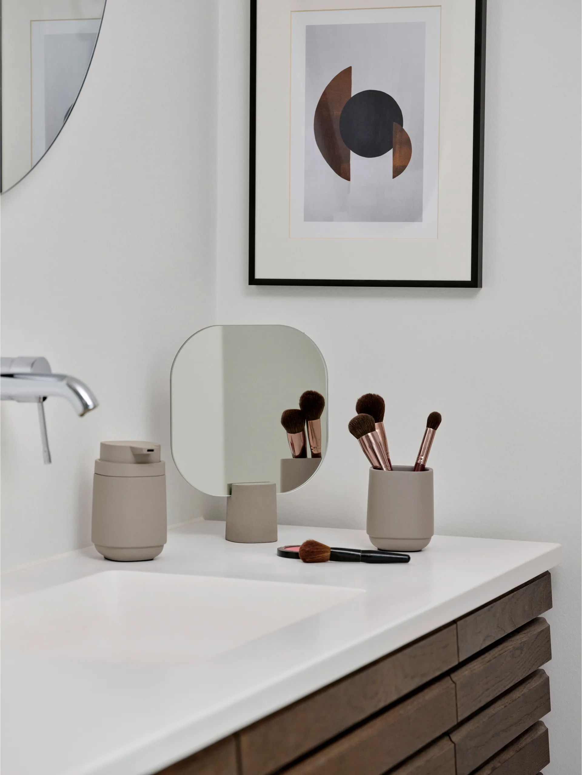 Espejo de mesa Time 26,5 cm, Concrete Zone Denmark