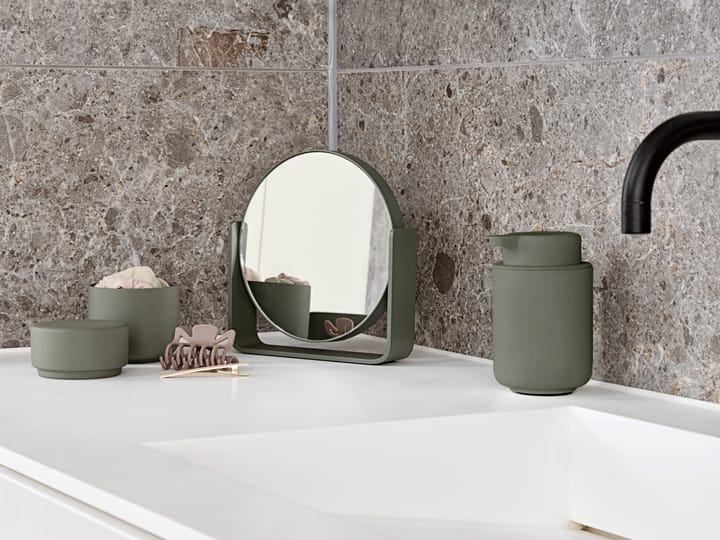 Espejo de mesa Ume con 5x aumento 19x19,5 cm, Olive green Zone Denmark