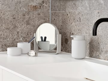Espejo de mesa Ume con 5x aumento 19x19,5 cm - Soft grey - Zone Denmark