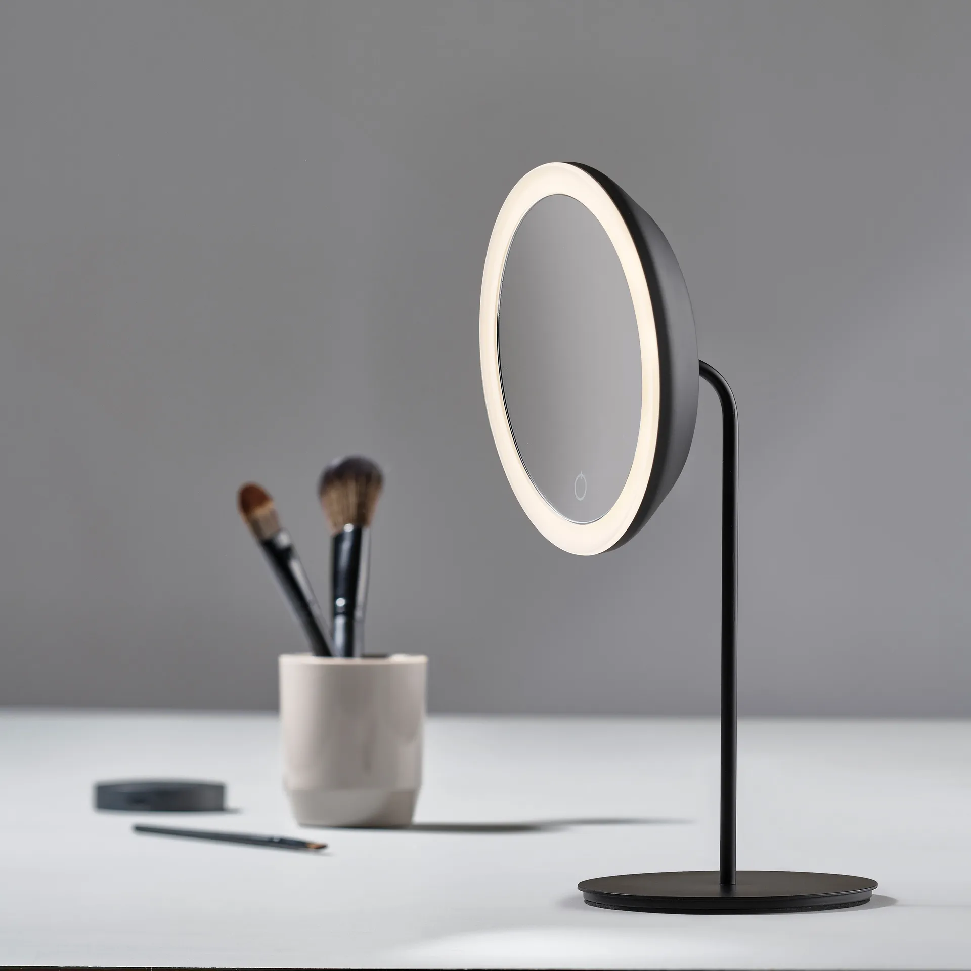 Espejo de mesa Zone 5x aumento, Black Zone Denmark