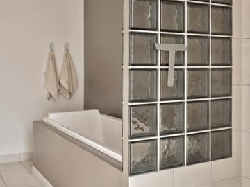 Rasqueta para mamparas con soporte Ume - Eucalyptus - Zone Denmark