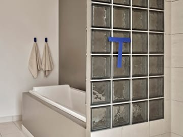 Rasqueta para mamparas con soporte Ume - Indigo Blue - Zone Denmark