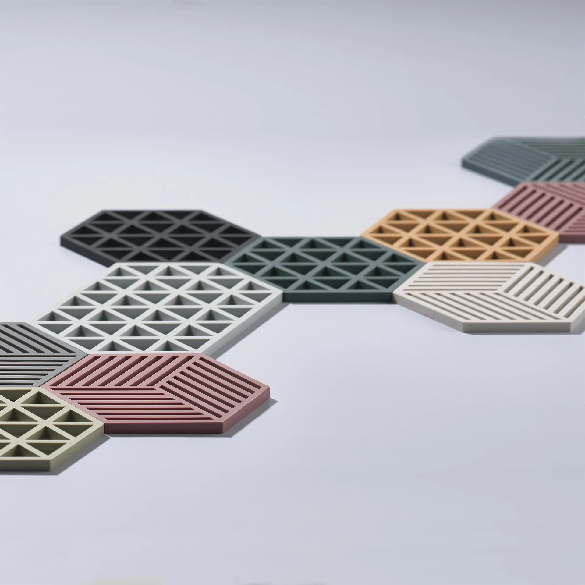 Salvamanteles Triangle, cool grey (gris) Zone Denmark