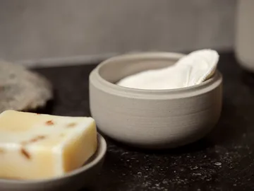 Tarro con tapa Sensu Ø10,5x7,5 cm - Taupe - Zone Denmark