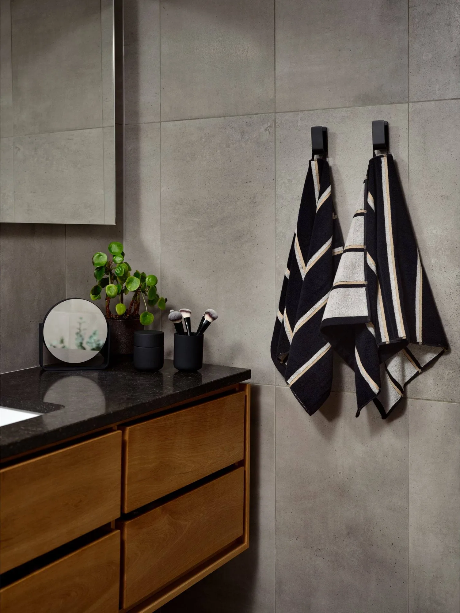 Toalla Sauna, Black-soft grey-camel, 50x100 cm Zone Denmark