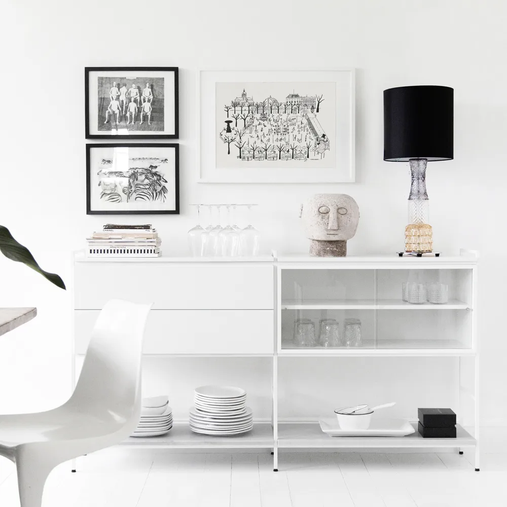 Aparador Molto Medium, Blanco, 2 secciones con vitrina Zweed