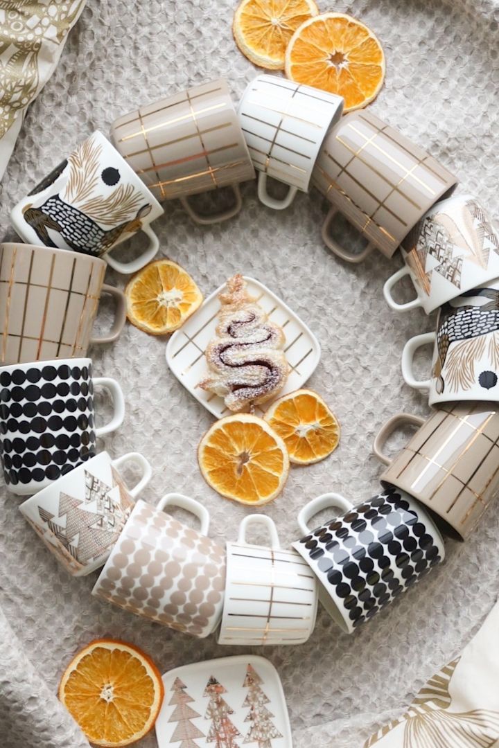 Una selección de tazas de Marimekko colocadas en círculo por @kotolampi.