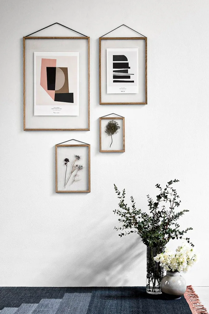 En nuestra lista de tareas de otoño, te damos numerosos consejos sobre qué hacer este otoño con un toque escandinavo, como prensar hojas de otoño y colgarlas en un bonito marco de Moebe.
