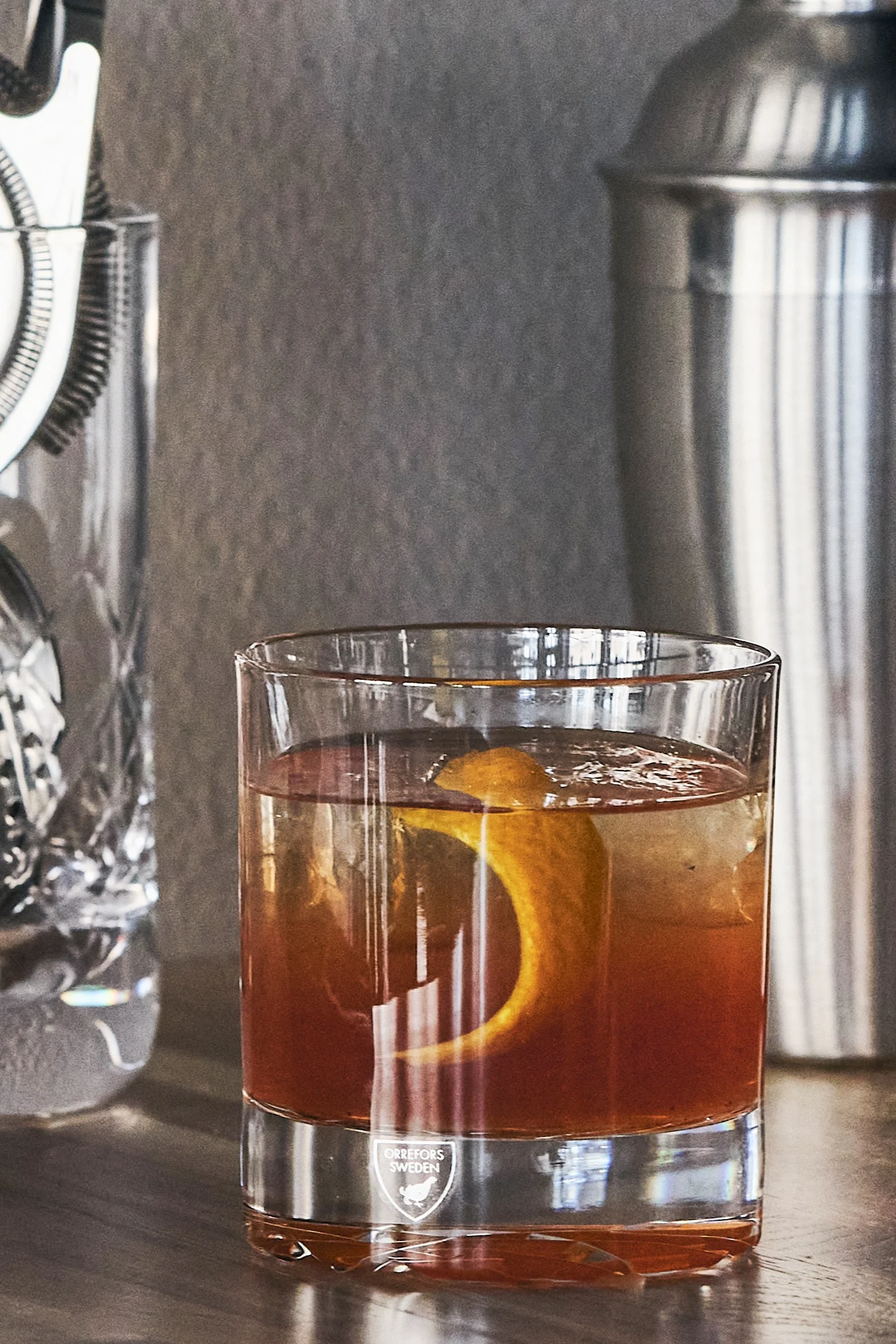 Diferentes tipos de copas de cóctel para diferentes tipos de bebidas. Aquí puedes ver el vaso rocks de Orrefros.