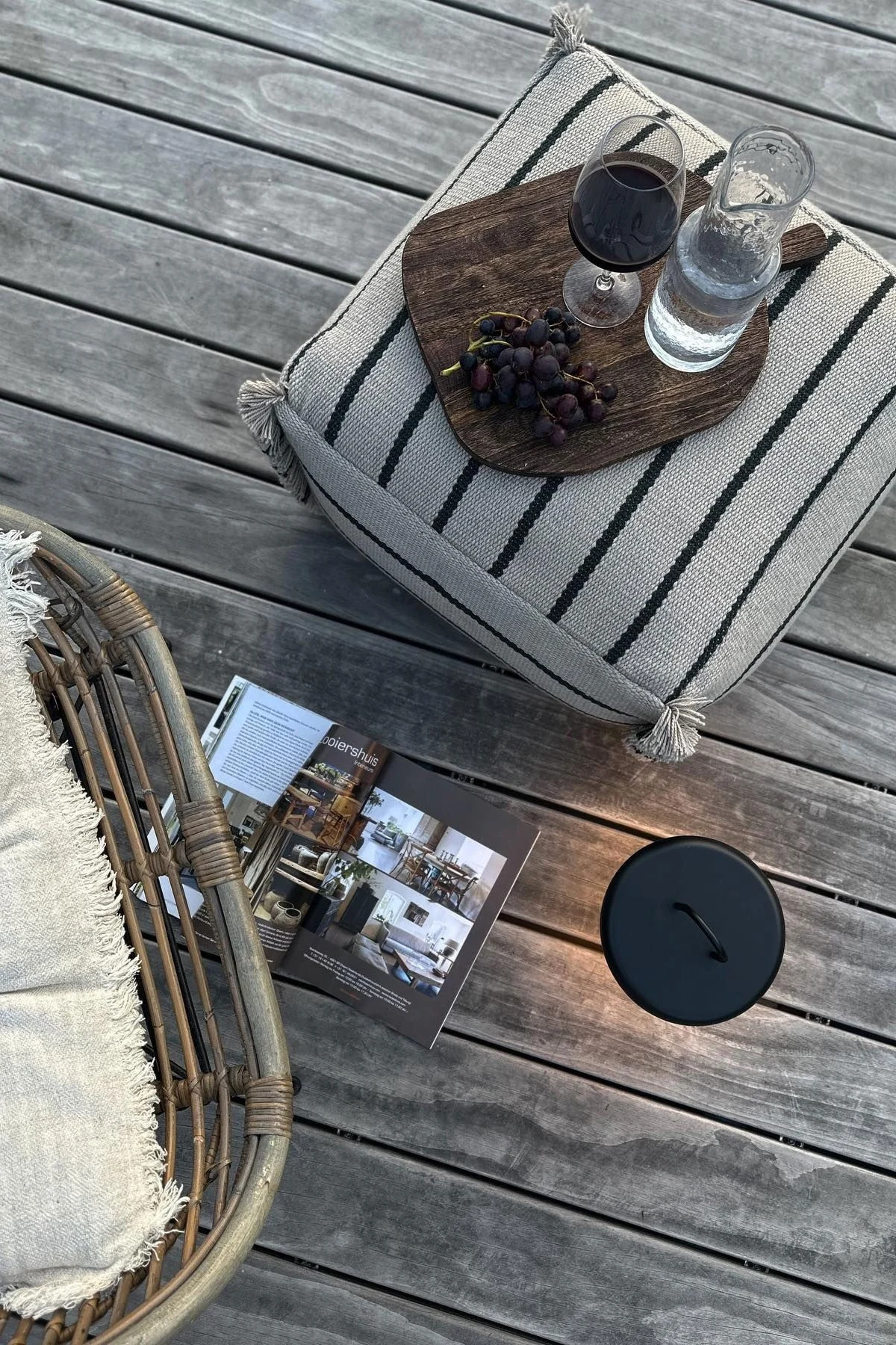 El cojín Lina de OYOY lo encontramos aquí en el balcón de @stillers.home y le da a su balcón el ambiente boho perfecto.